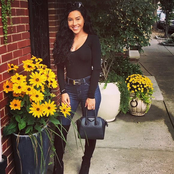 Meet your Posher, Jade - Picture 5 of 5